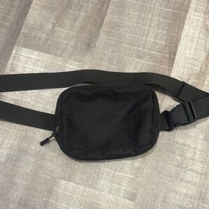 black fanny pack crossbody bag